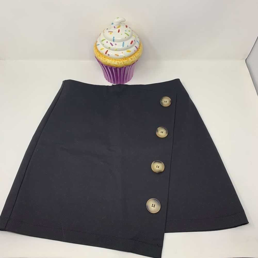 DO+BE Black Button Skirt